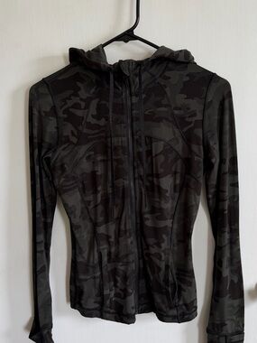 lululemon define jacket nulu - Dark Green and Black Camo